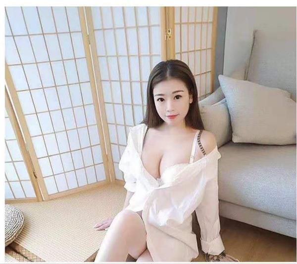 江南西胸大超舒服美女兼职