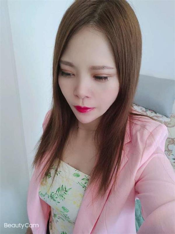 津南很有感觉的妹子