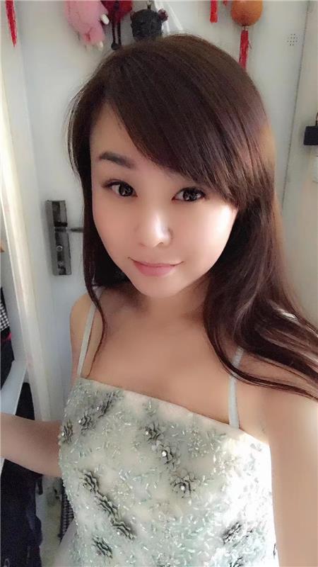 小姐姐，太会玩