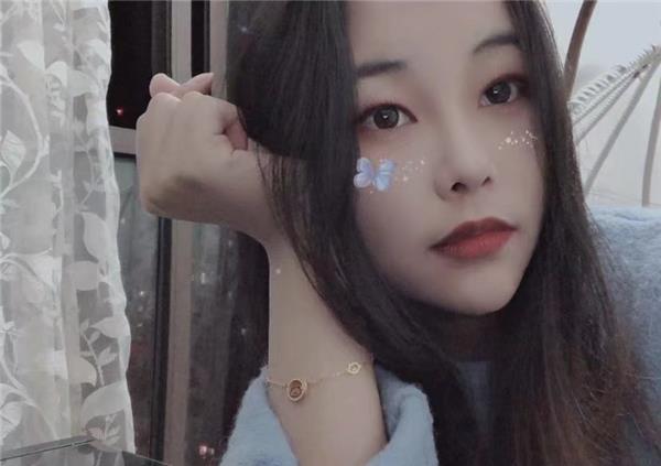 大明宫西年龄小妹子