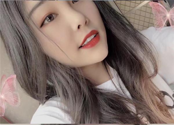 大明宫西年龄小妹子