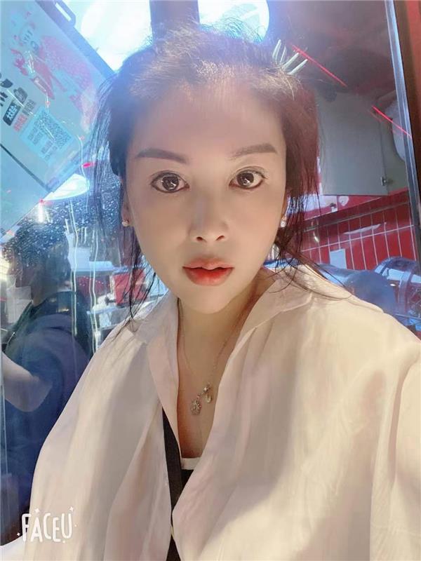 很浪，保养的好，最后来感觉赠送一P