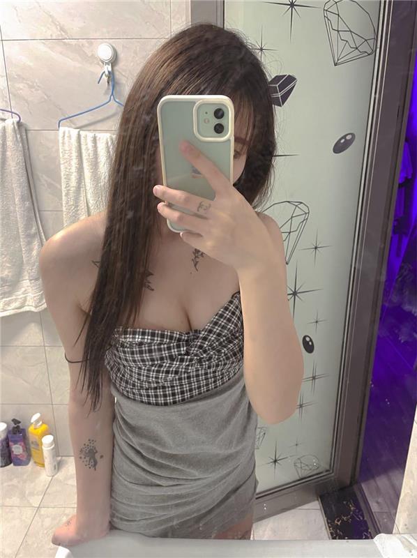 南山区 御姐型妹子，非高颜值，但温柔性感甜美，服务配合