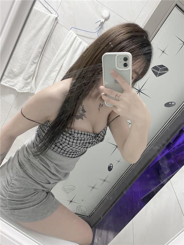 南山区 御姐型妹子，非高颜值，但温柔性感甜美，服务配合