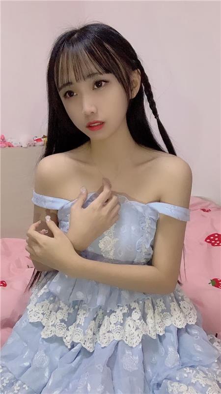 长春苗条小美女