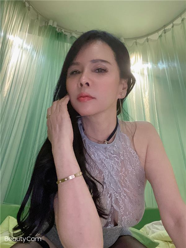 少妇 熟女 可以喷水可双飞
