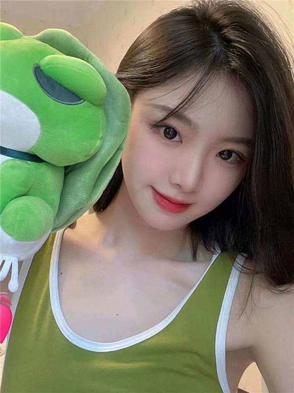 服务系美女娇娇