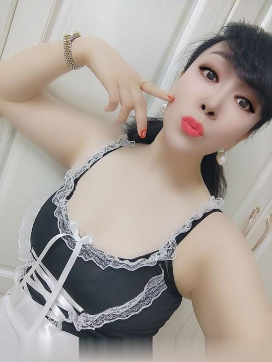 长腿轻熟女茹雪