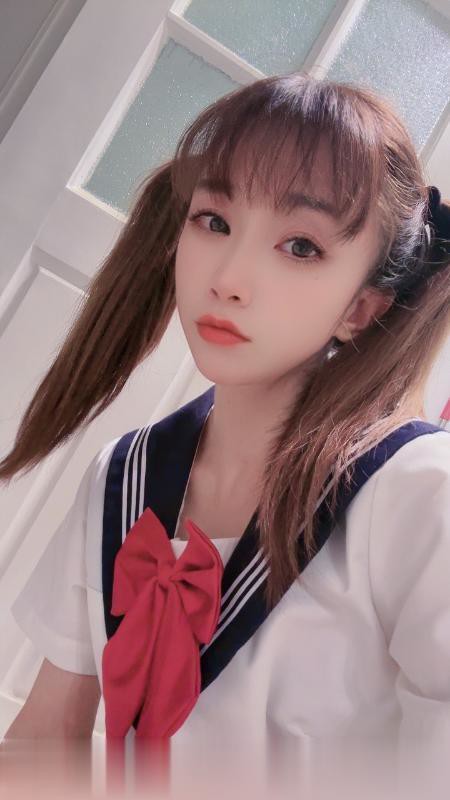 汉口双马尾JK妹子