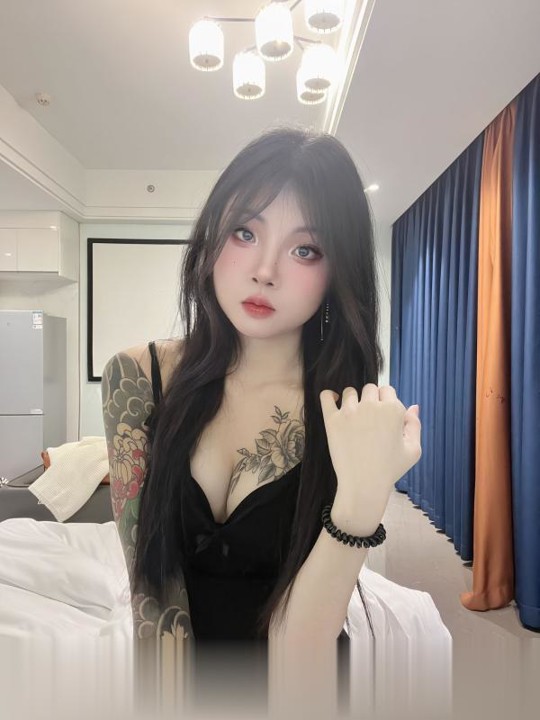 南开纹身妹婉瑢