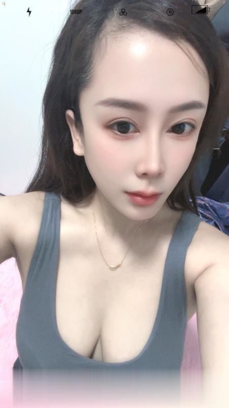 大胸萝莉..