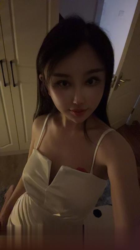 成都东站风骚丹丹