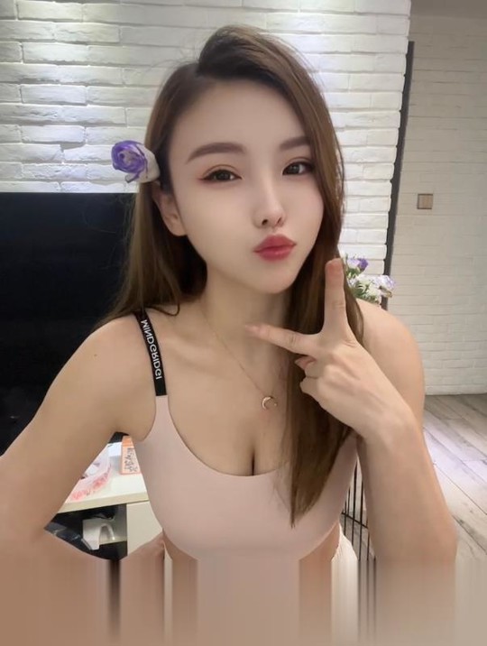性感瑜伽女友