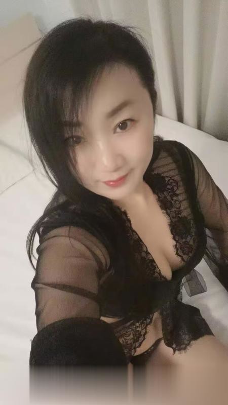 潘家园蓉蓉.