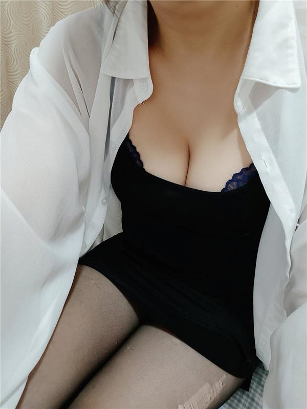 温柔体贴可舌吻熟女