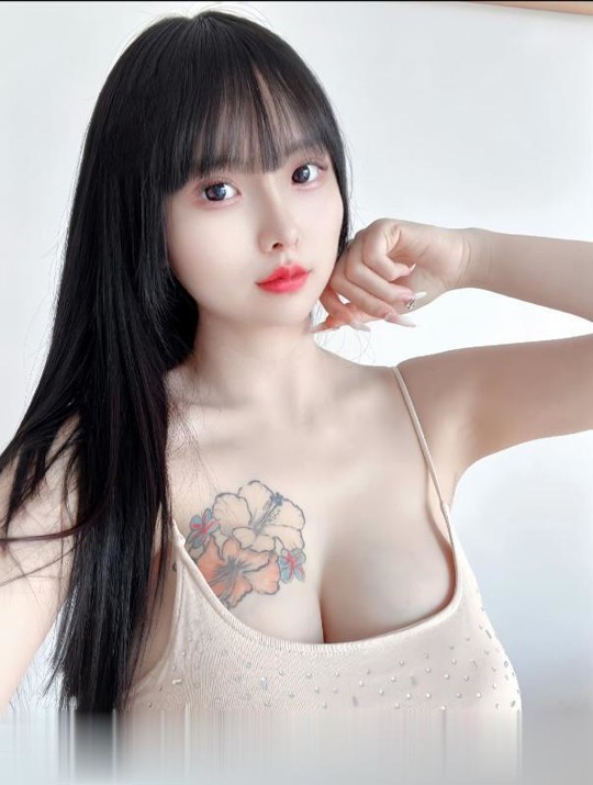 大胸圆圆..