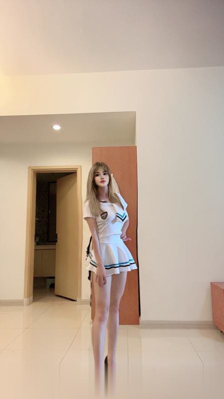 西区小美子.