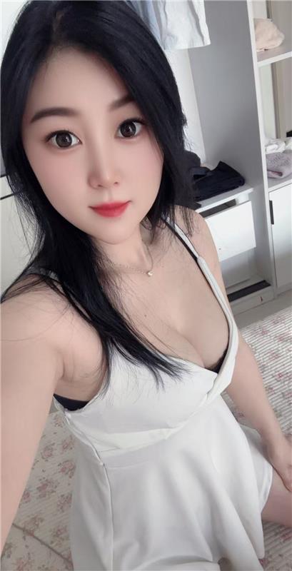 巨乳翘臀丫丫