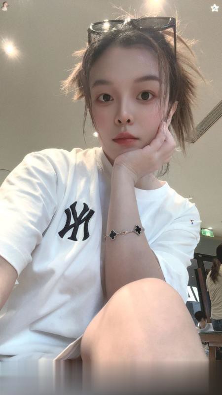 光谷服务系小御姐