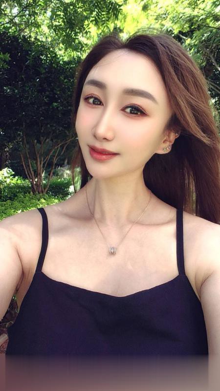 服务型大胸气质御姐