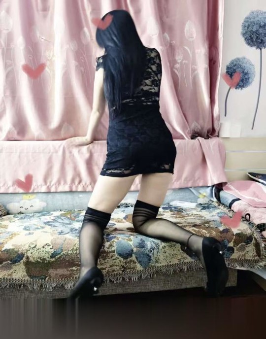 肤白貌美大长腿