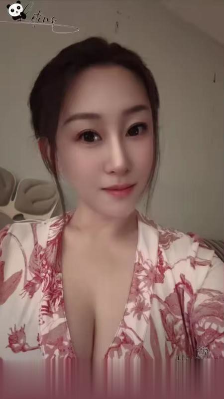 拉丝水床少妇琪琪