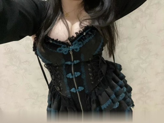 可乐不加冰白虎妞