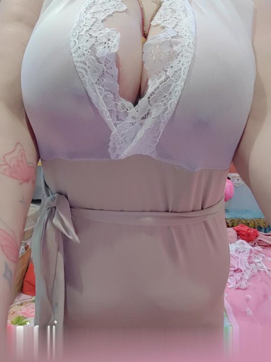 kouhuo一绝的大奶骚妇