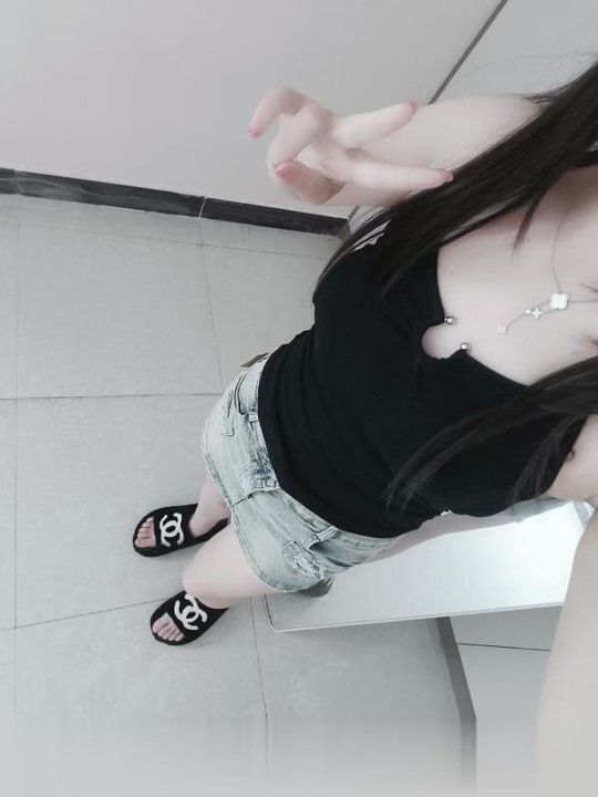 高新区年轻嫩妹