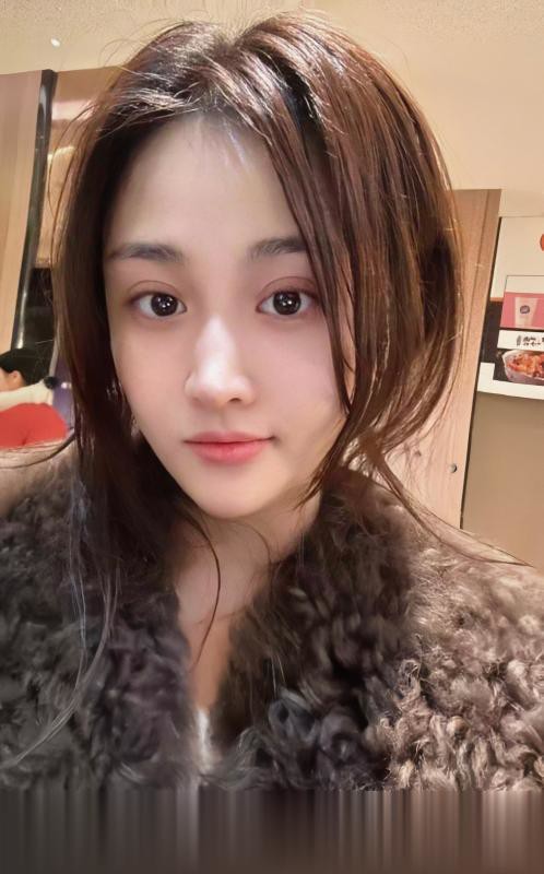 蜜桃臀艳舞少妇