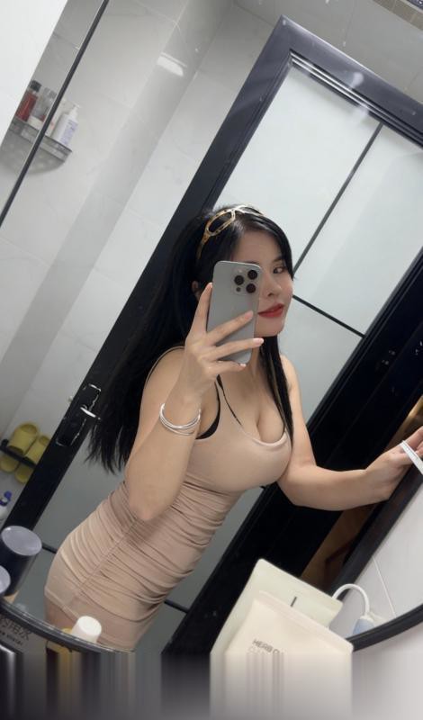 服务控大胸骚妇