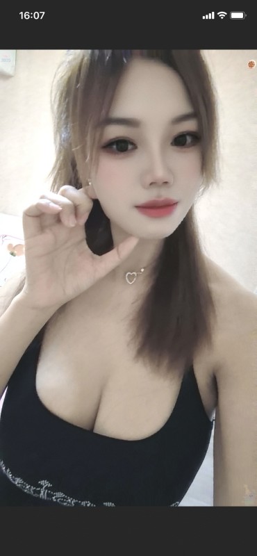 一米七长腿大奶少妇