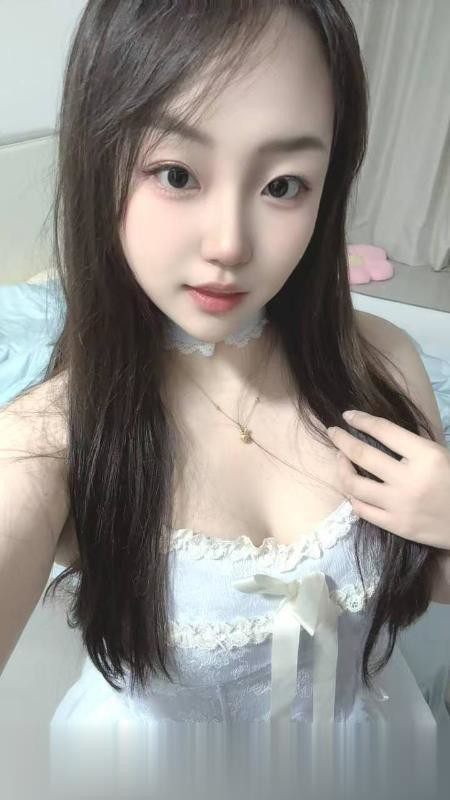 蜀山雪白大胸妹子