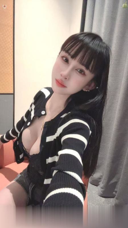 芜湖性感大胸川妹