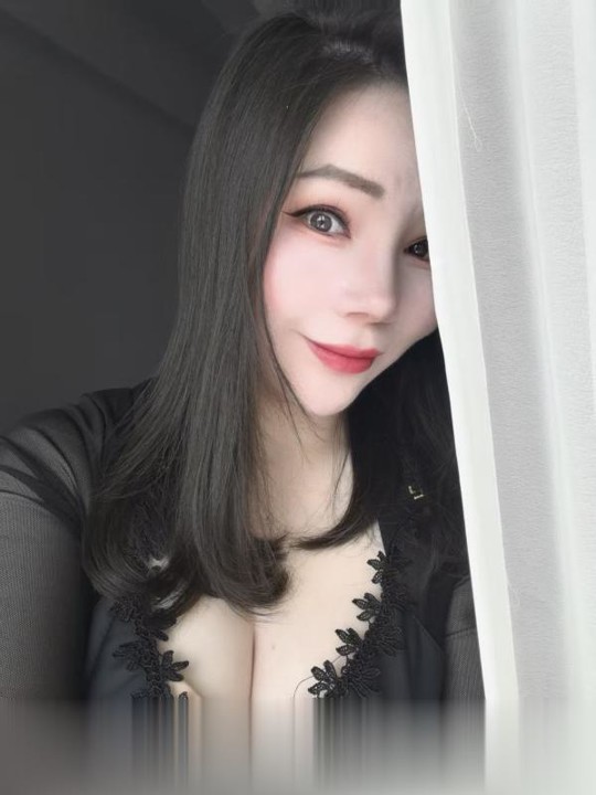 西安风骚韵味的大奶妹