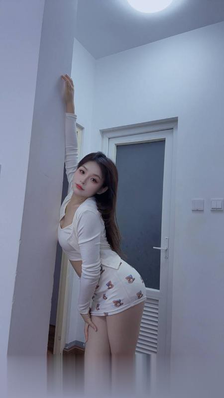 天河翘臀御姐小鱼