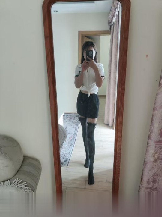 风情细腰淑女