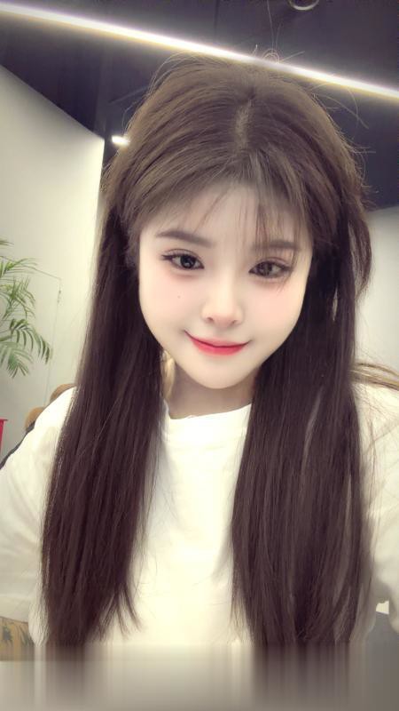 会互动的妹妹