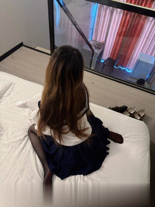 玲玲后小嫩妹