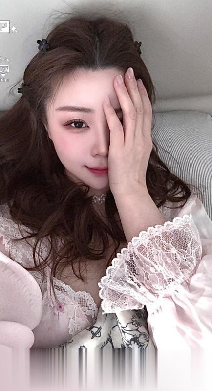 翘臀性感妹子
