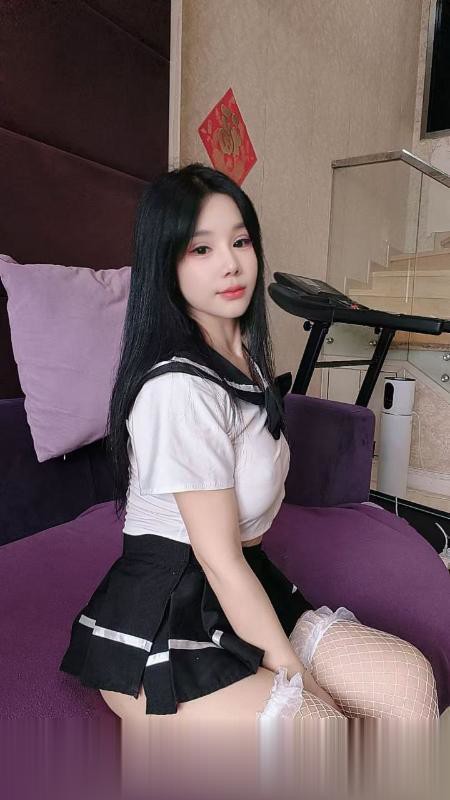 南站白嫩妹妹