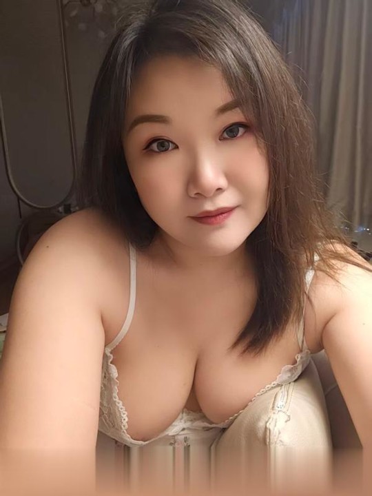 锦江丰满大胸晓梦