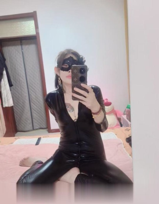 铁西水床艳舞天后