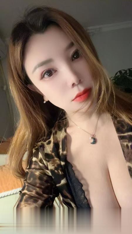 维族姑娘金发巨乳古丽