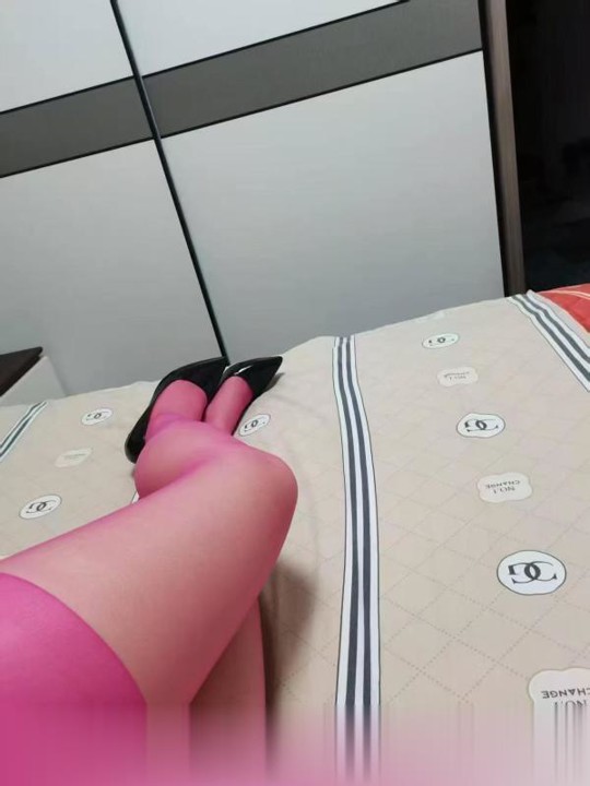 荷塘少妇媚姐