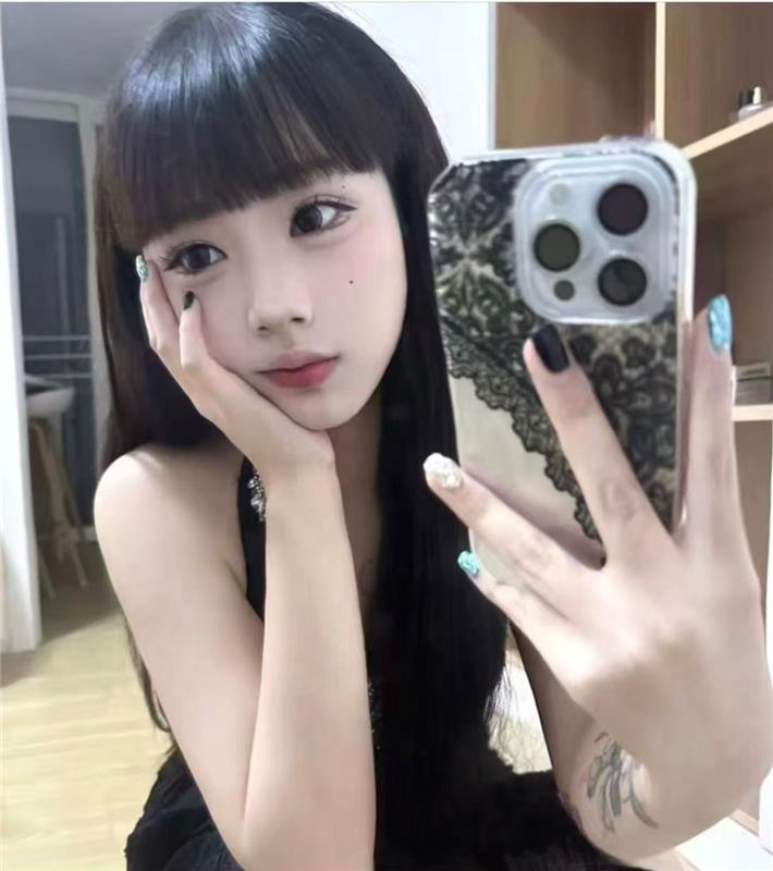 奥城公寓18岁年轻嫩妹