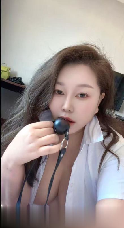 SM大奶风骚少妇