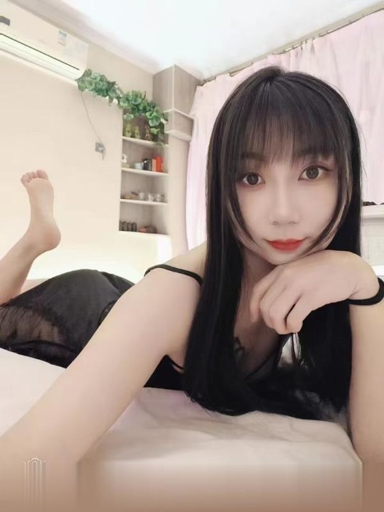 南关性感美腿妹子