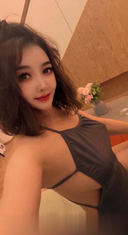 漂亮妹妹加依娜