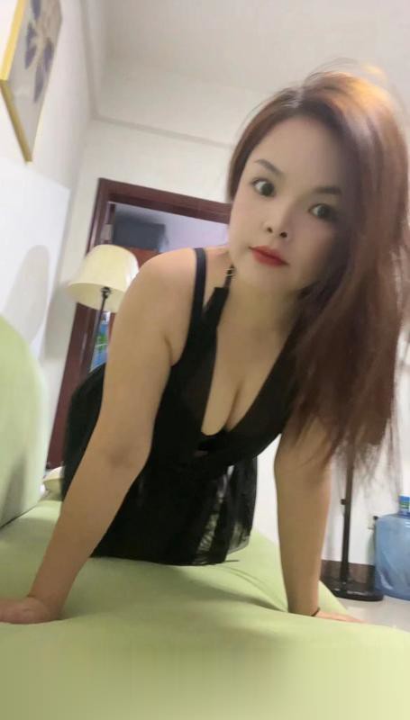 美乳诱惑梦梦
